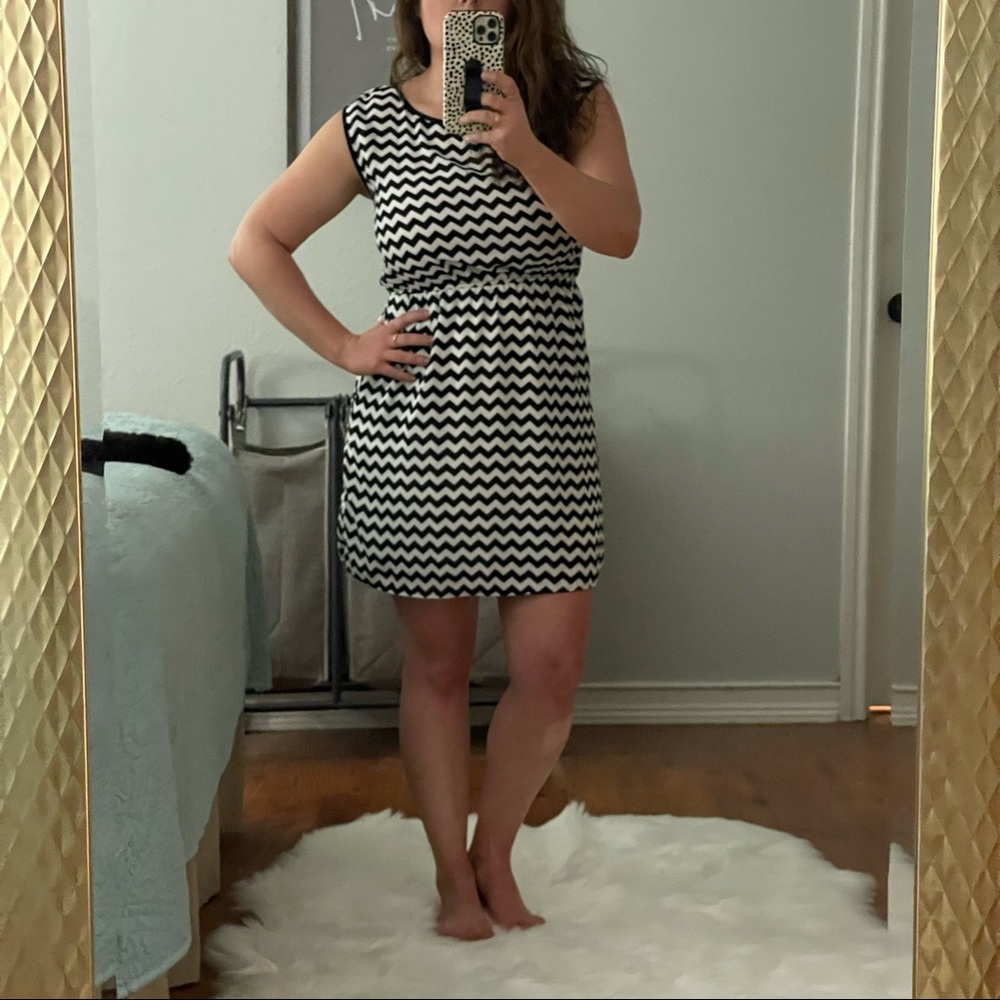 NWT Chevron Black And White Dress Medium